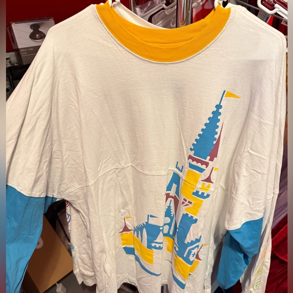WDW Spirit Jersey with Castle Design
